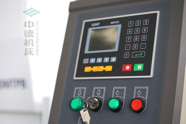 ZDPK-4015-E200P數(shù)控系統(tǒng).jpg ZDPK-4015-E200P數(shù)控系統(tǒng).jpg